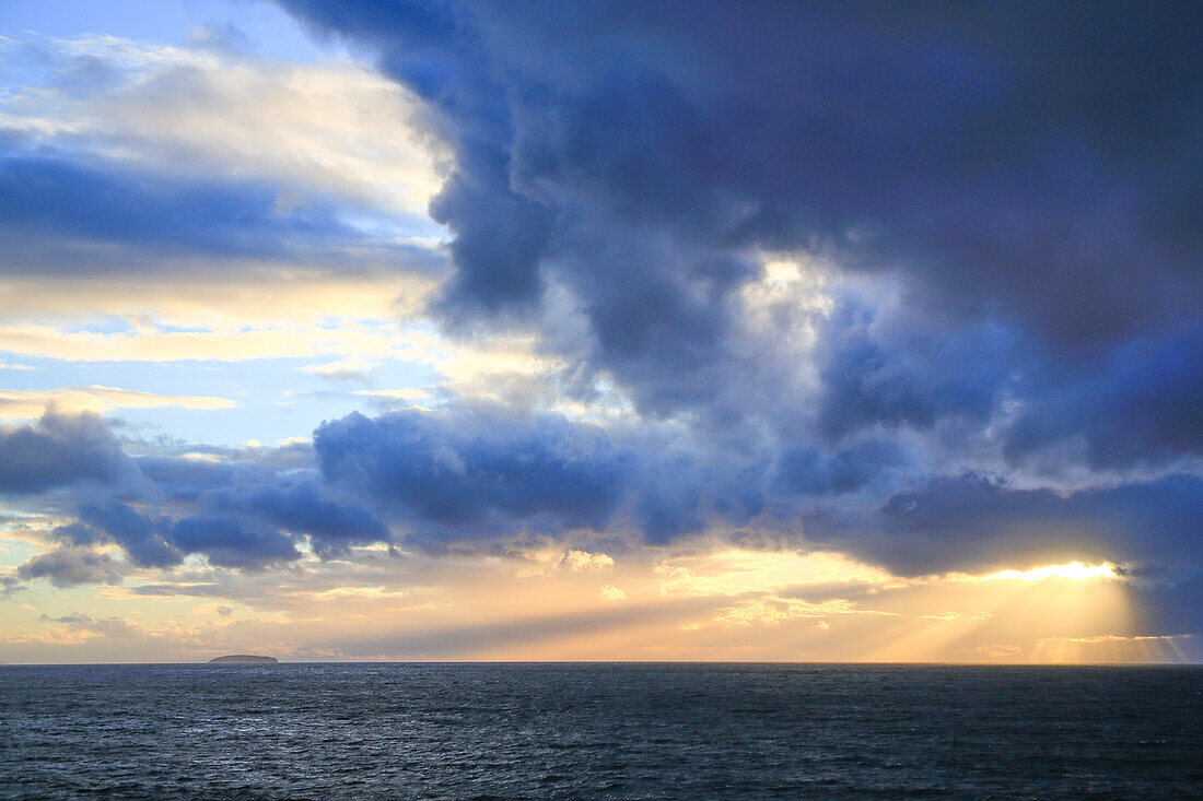 Kanada, Nova Scotia, Cape Breton, Cabot Trail Sonnenuntergang.