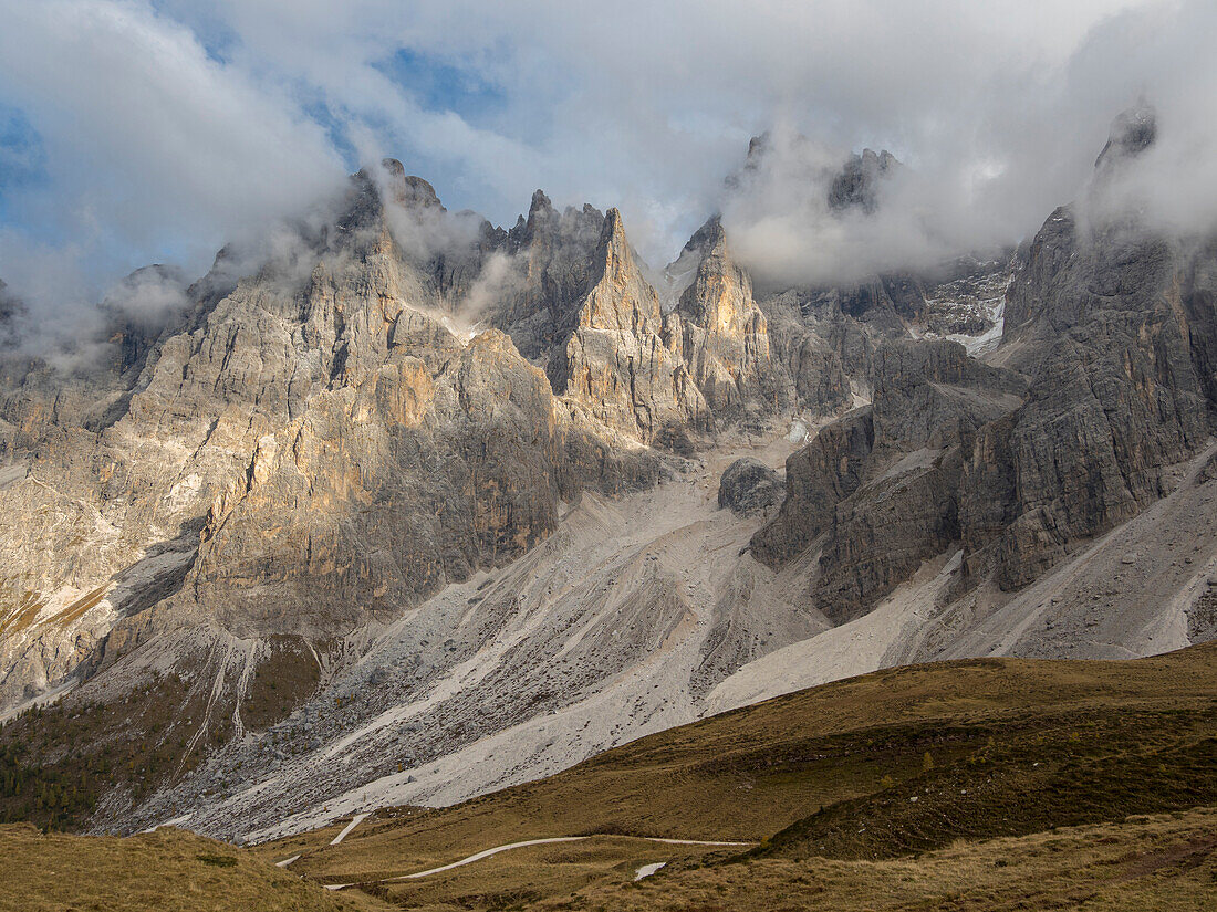 Peaks towering over Val Venegia seen from Passo Costazza. Pale di San Martino in the Dolomites of Trentino. Pala is part of the UNESCO World Heritage Site, Dolomites, Italy.