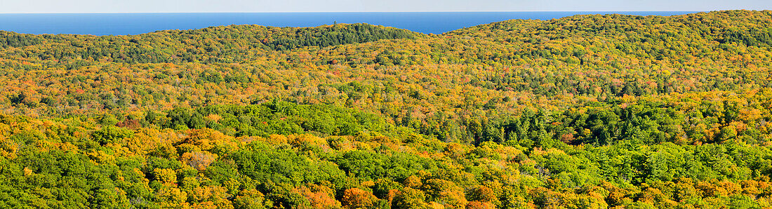 US, Michigan, Upper Peninsula. Panorama view of Porcupine Mountains Wilderness State Park in autumn.