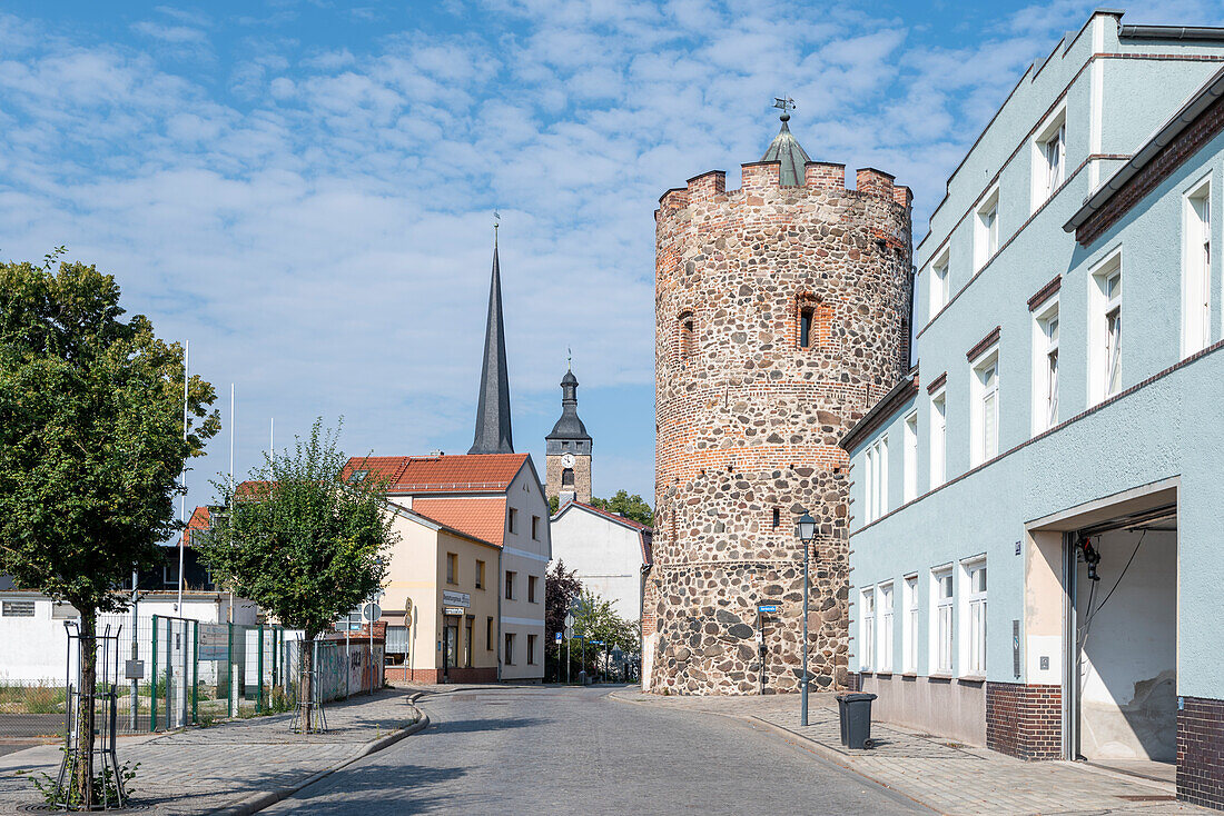 Berlin Gate Tower, behind it the Upper Church of Our Lady, City of Burg, Jerichower Land, Saxony-Anhalt, Germany