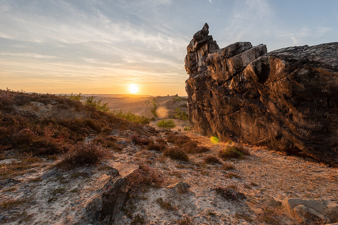 Sonnenuntergang an der Teufelsmauer, Weddersleben, Thale, Harz, Sachsen-Anhalt, Deutschland
