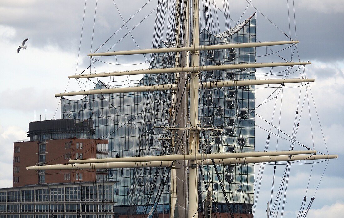 view over the. Landungsbrücken to the Elbphilharmonie, Hamburg, Germany