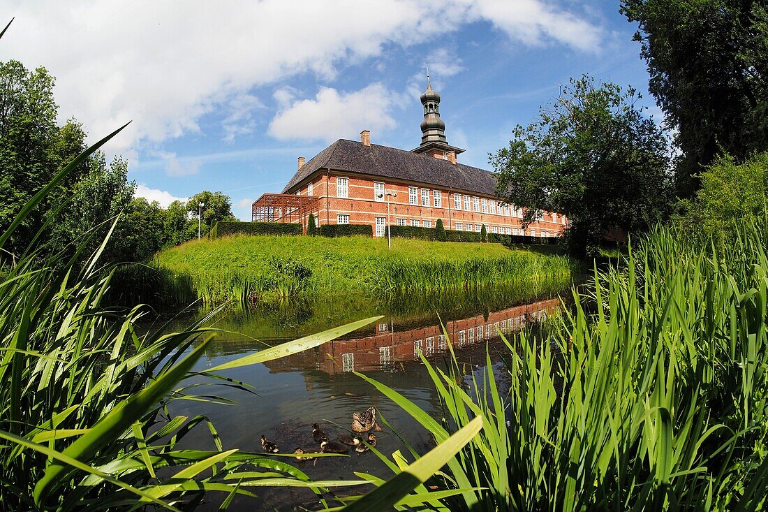 Am Schloss von Husum, Nordfriesland, Nordseeküste, Schleswig-Holstein