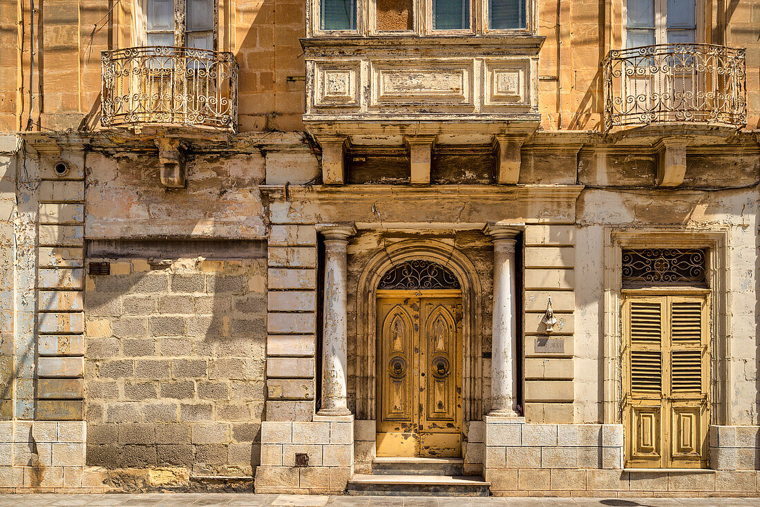 Picturesque faasade in Vittoriosa, Valletta, Malta, Europe