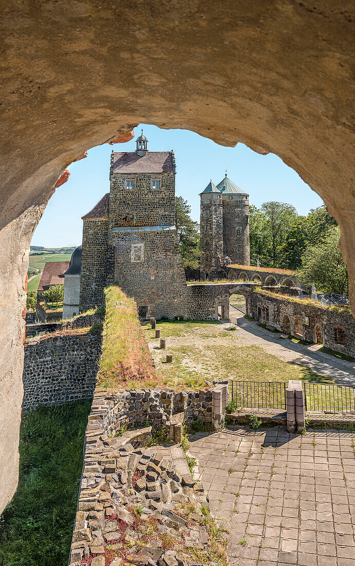 Innenhof und Seigerturm auf der Burg Stolpen, Sachsen, Deutschland