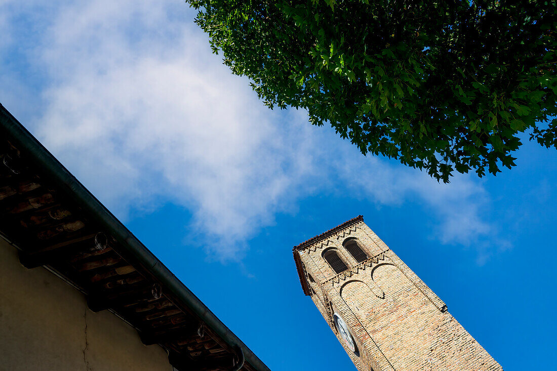 The church tower of the picturesque town of Roddi, Province of Cuneo, Piedmont, Italy, Europe