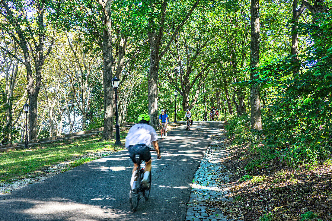 Bicycle Path, Riverside Park, New York City, New York, USA