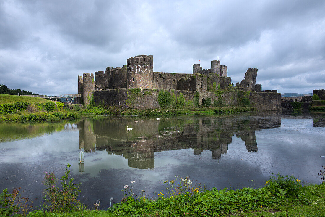 Caerphilly Castle, Caerphilly, Glamorgan, Wales, United Kingdom, Europe