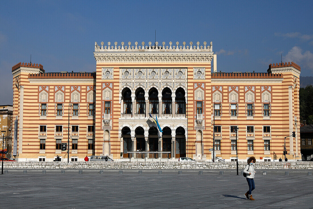 Umgebautes Rathaus und Nationalbibliothek, Sarajevo, Bosnien und Herzegowina, Europa