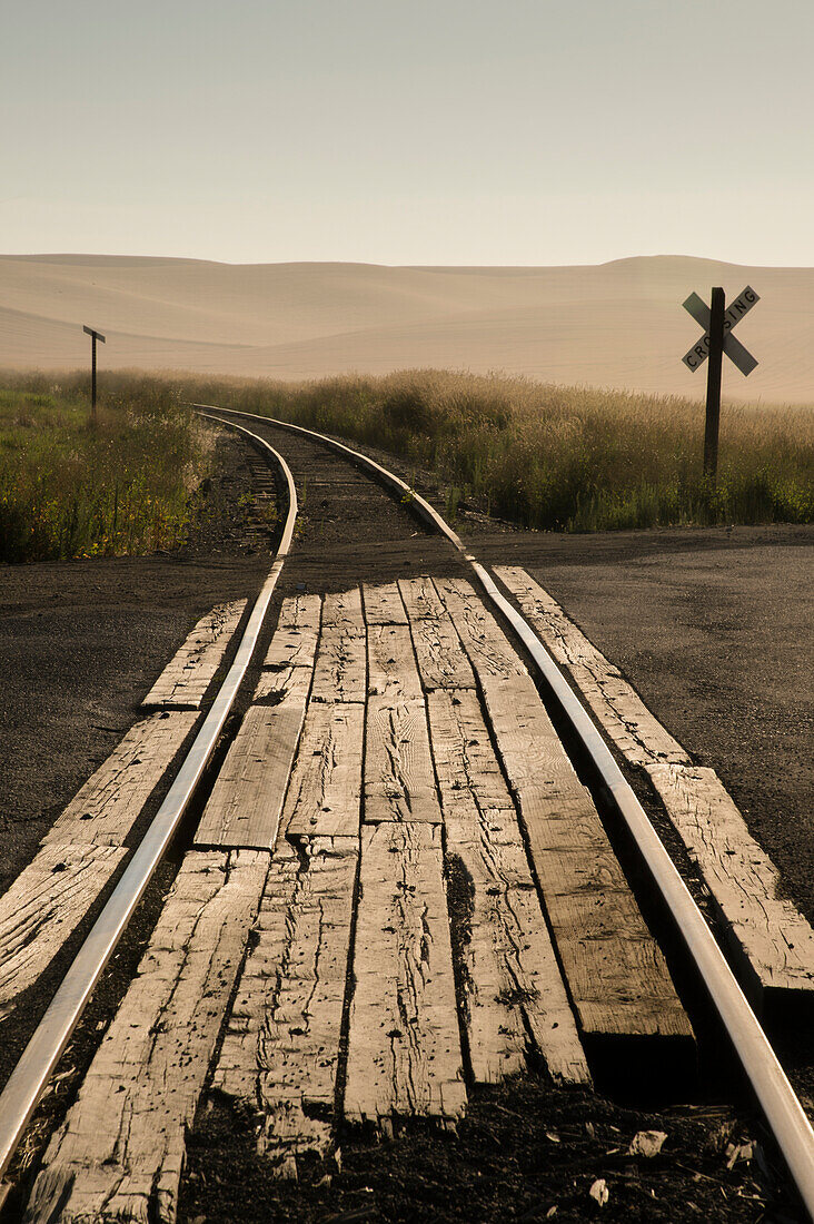 USA, Washington State, Palouse, Railroad tracks