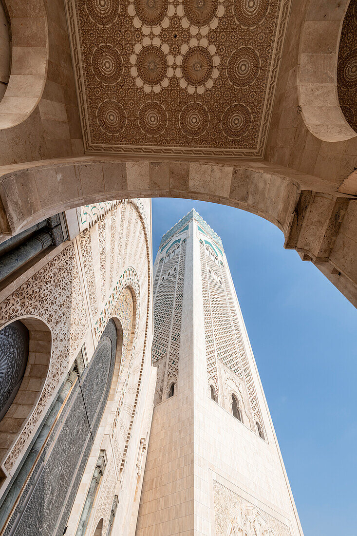 Afrika, Marokko, Casablanca. Nahaufnahme der Moschee außen.