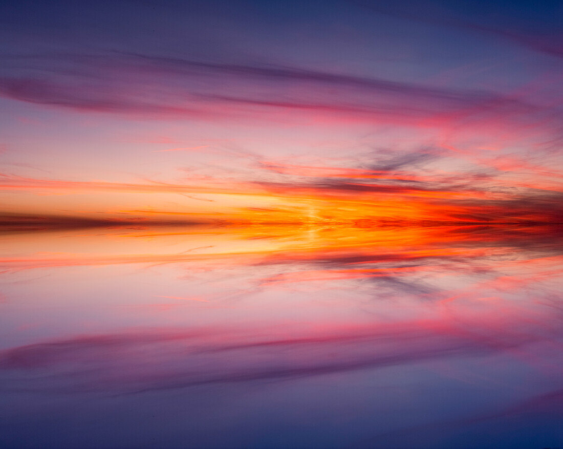 Spiegelung im Harney Lake bei Sonnenuntergang, Florida