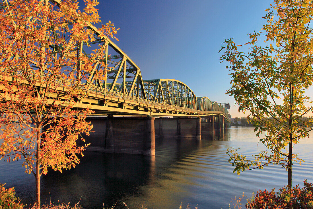 USA, Oregon, Portland. Interstate Bridge crossing Columbia River.