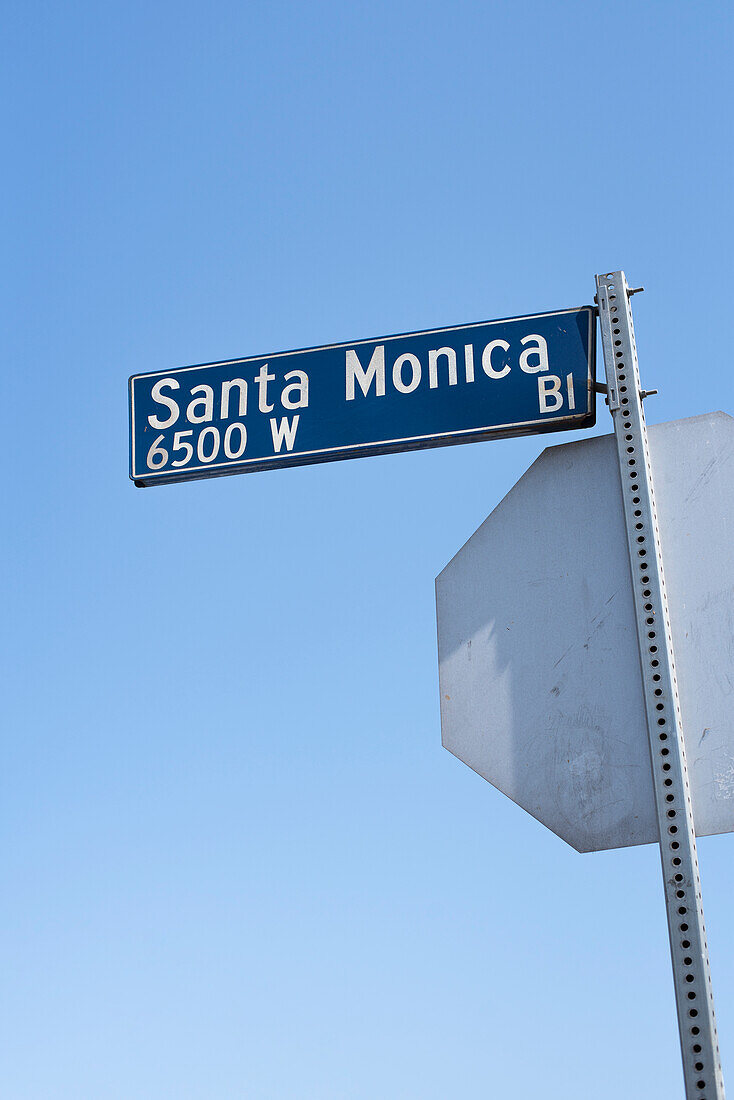 Signpost Santa Monica boulevard