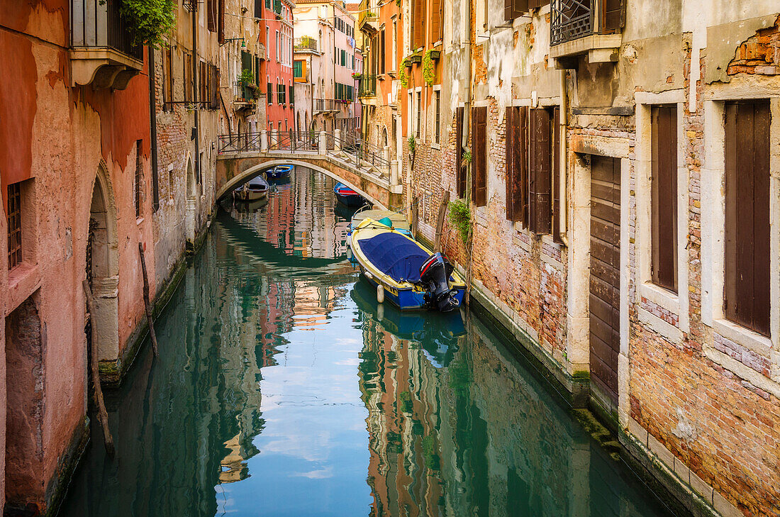 Kanal und Häuser, Venedig, Venetien, Italien