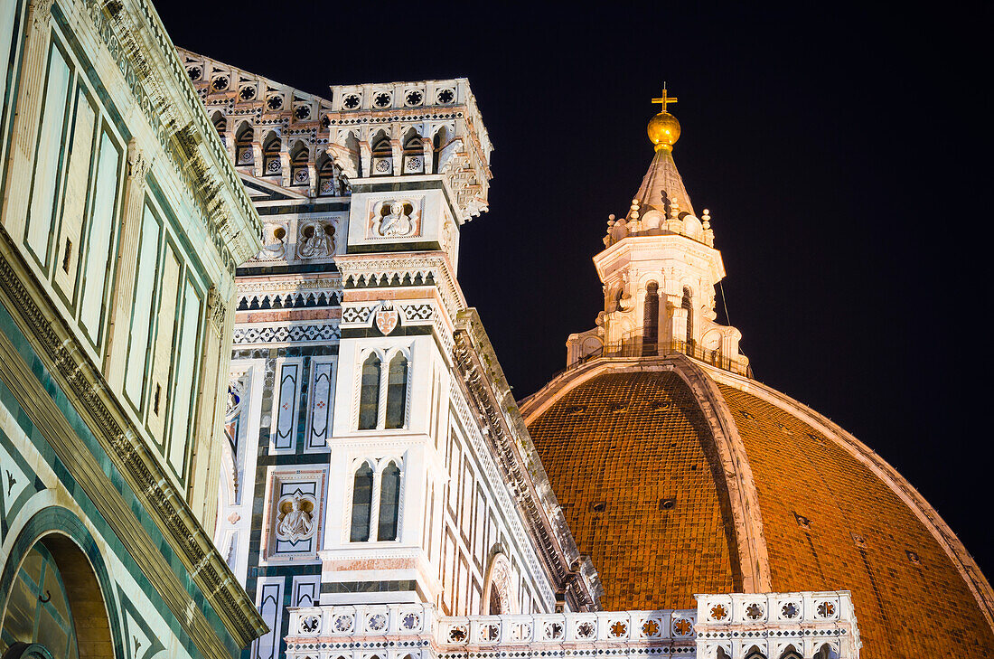 Die Kathedrale von Santa Maria del Fiore (Duomo) bei Nacht, Florenz, Toskana, Italien