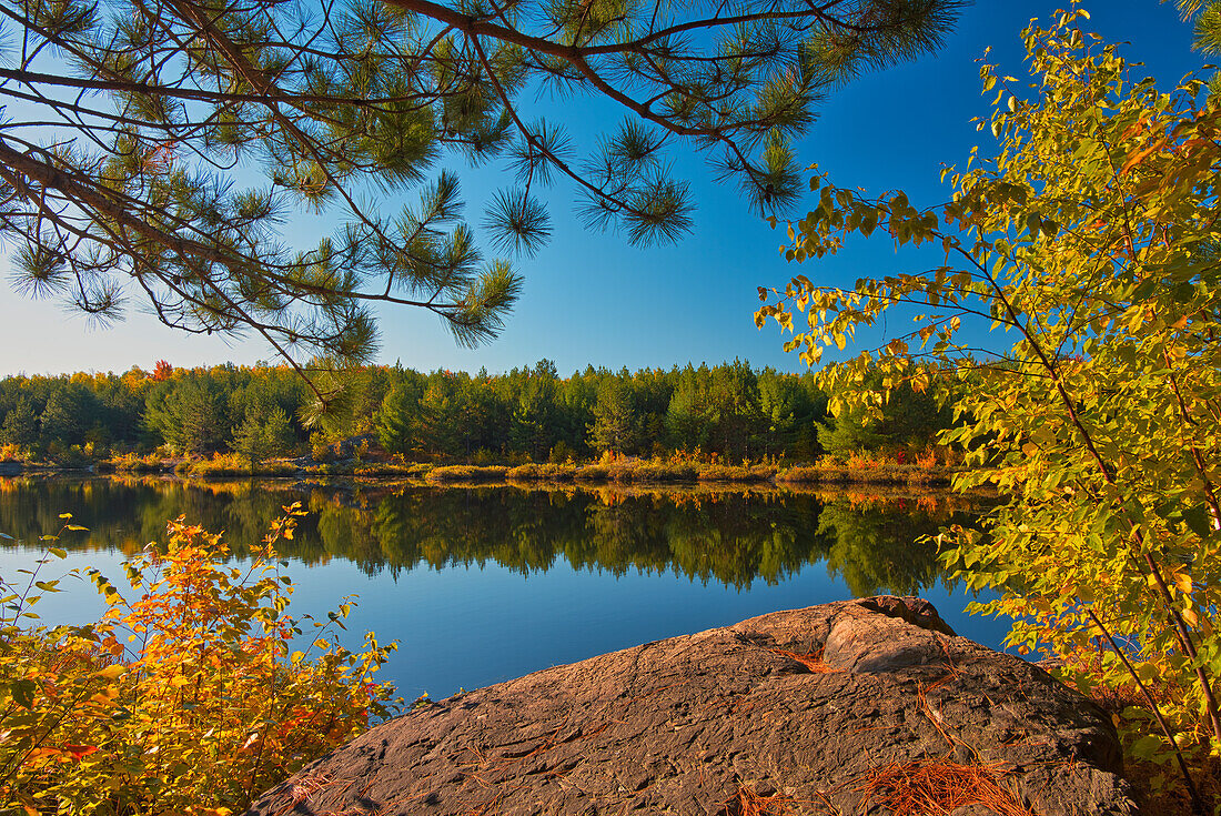 Canada, Ontario, Sudbury. Lake Laurentian Conservation Area in autumn.