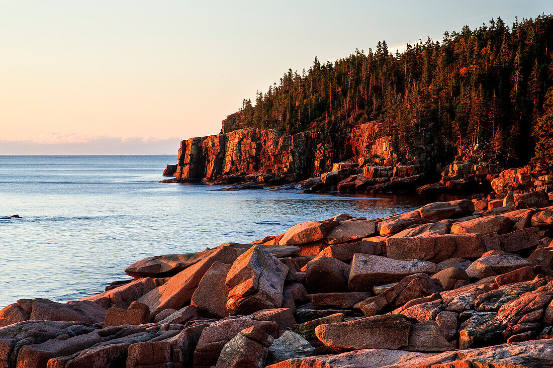 USA, Maine, Küste, Acadia-Nationalpark, Sonnenaufgang