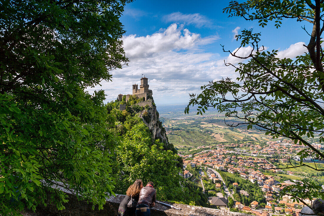 Blick auf die Festung La Guaita, Monte Titano, Republik San Marino, Italien, Europa