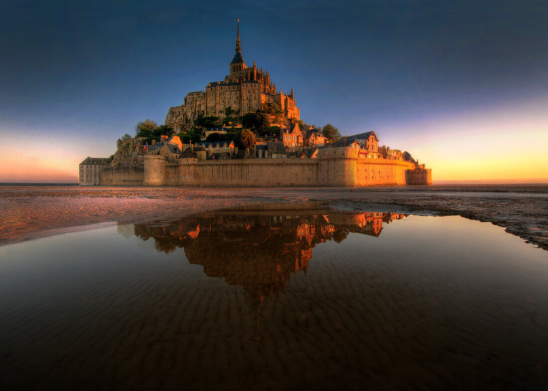 Mont Saint-Michel an der Küste der Normandie in Frankreich