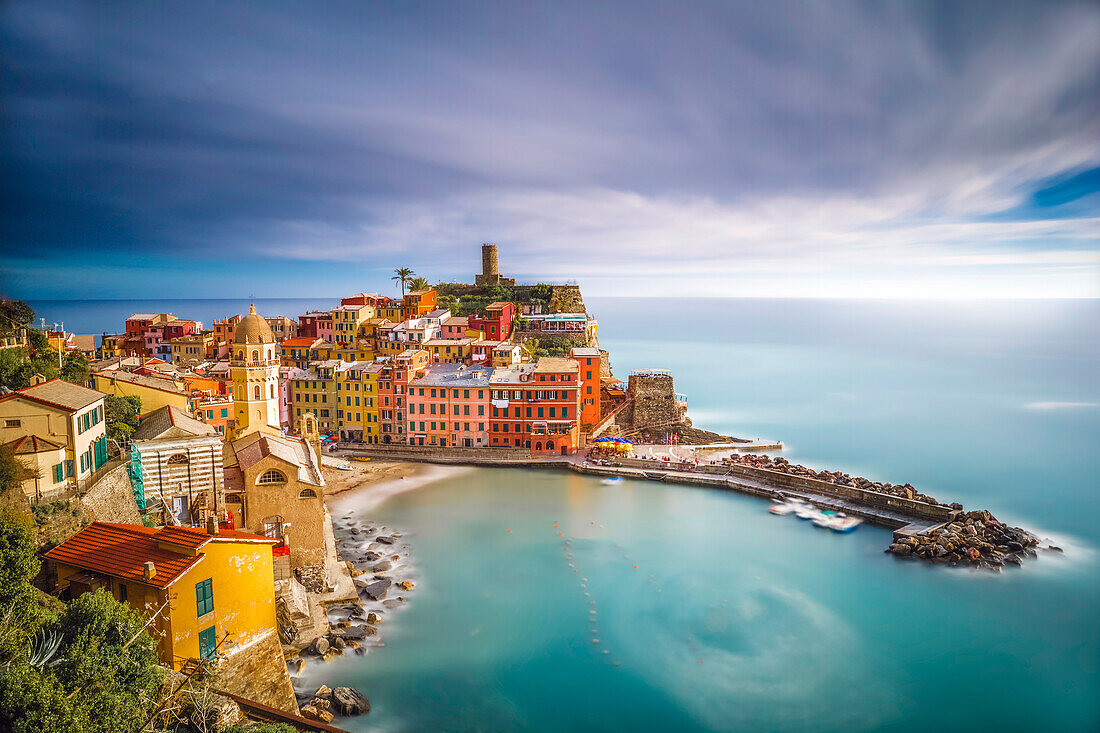 Europe, Italy, Vernazza. Overview of coastal town