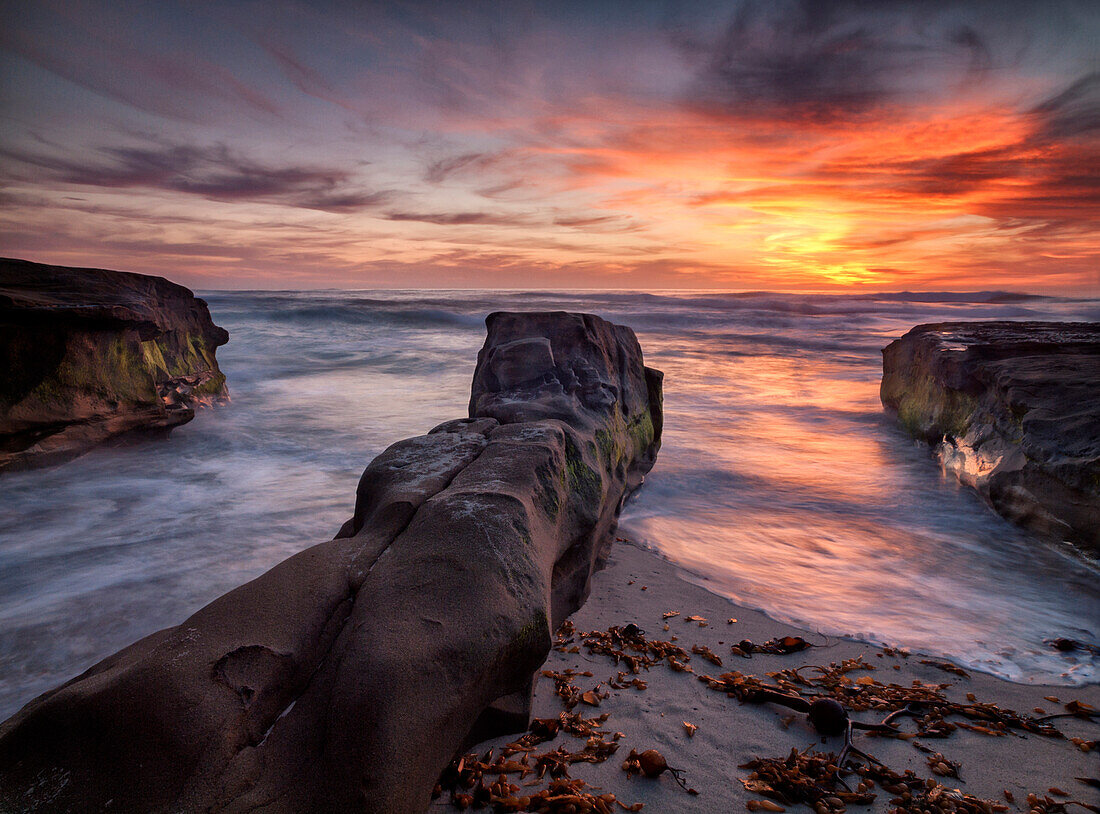 USA, California, La Jolla, Sunset near Coast Boulevard Park