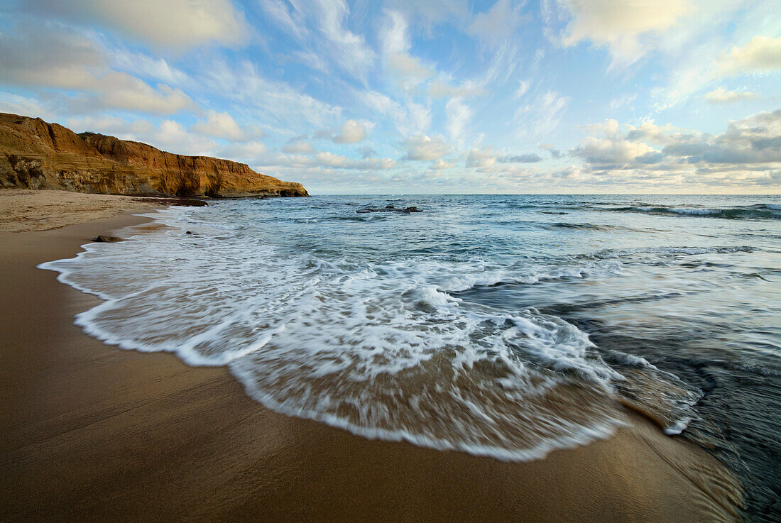USA, California, San Diego. Beach at Sunset Cliffs Park