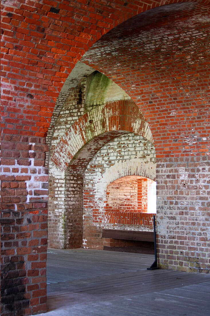 Fort Pulaski Backsteinbögen, Tybee Island, Georgia, USA