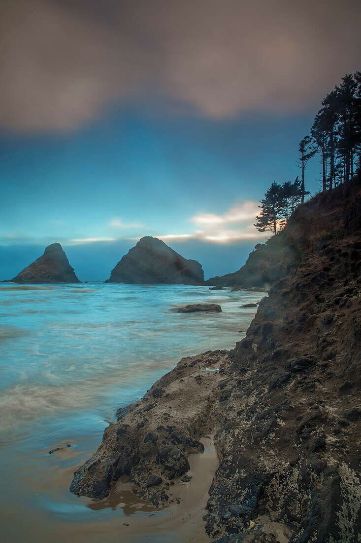 USA, Oregon, Florence. Rocky coast landscape