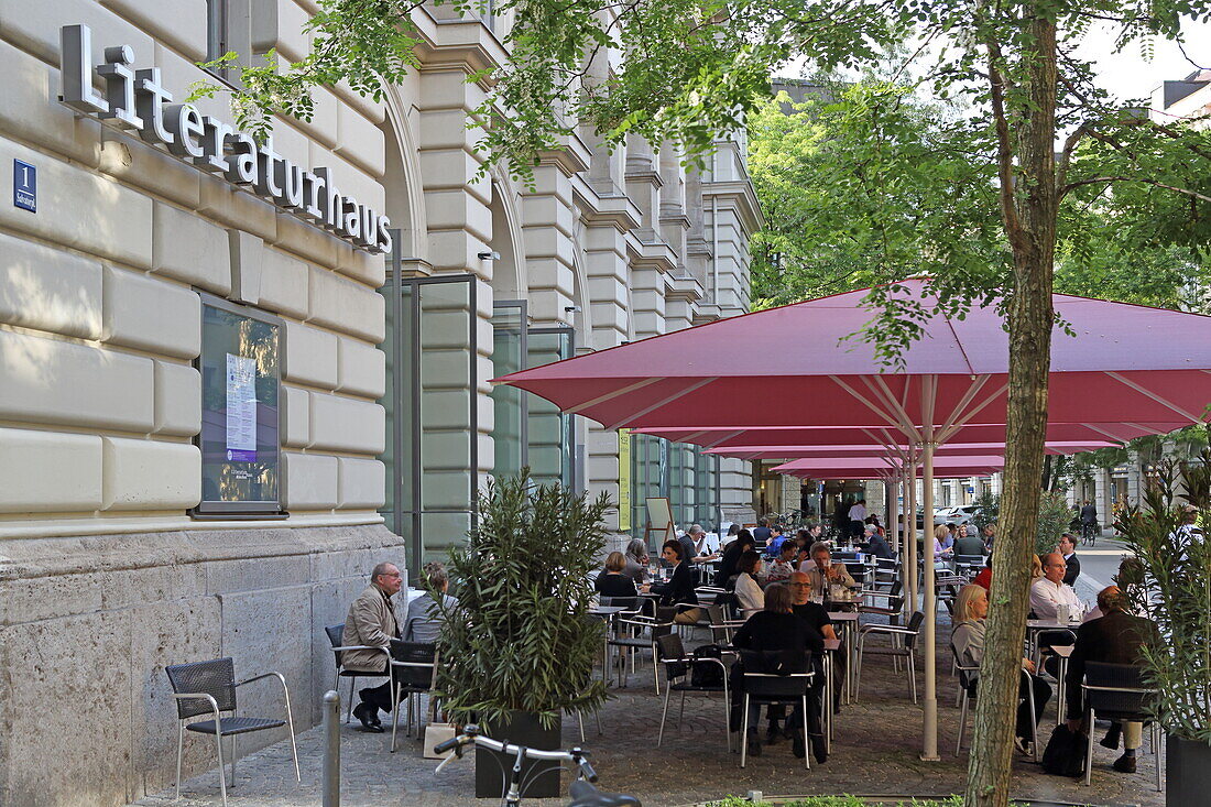 Terrace of the Literaturhaus, Salvatorplatz, Munich, Upper Bavaria, Bavaria, Germany