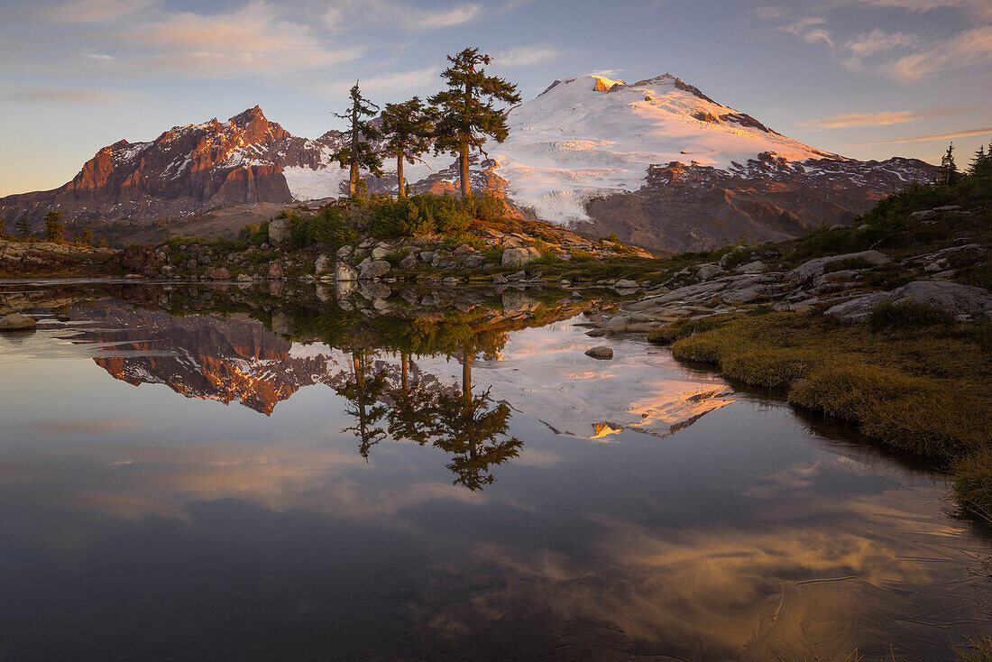 USA, Washington State. Mt Baker reflects in Park Butte Lake.