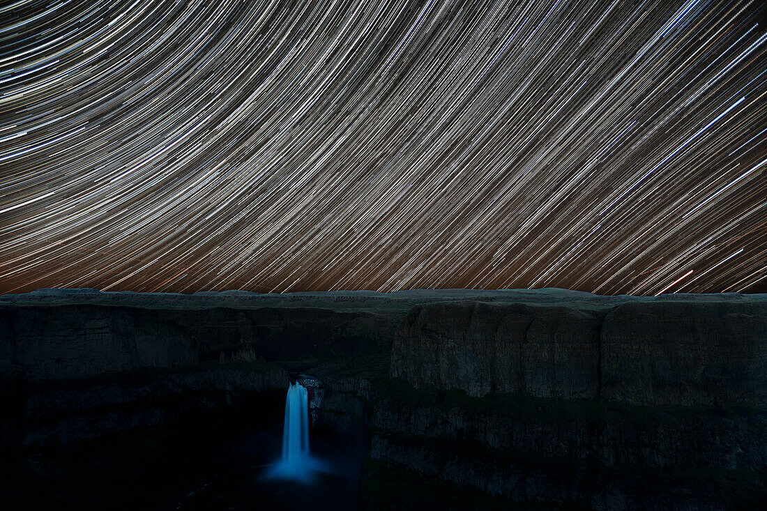 WA, Palouse Falls State Park, Palouse Falls, mit Sternenweg