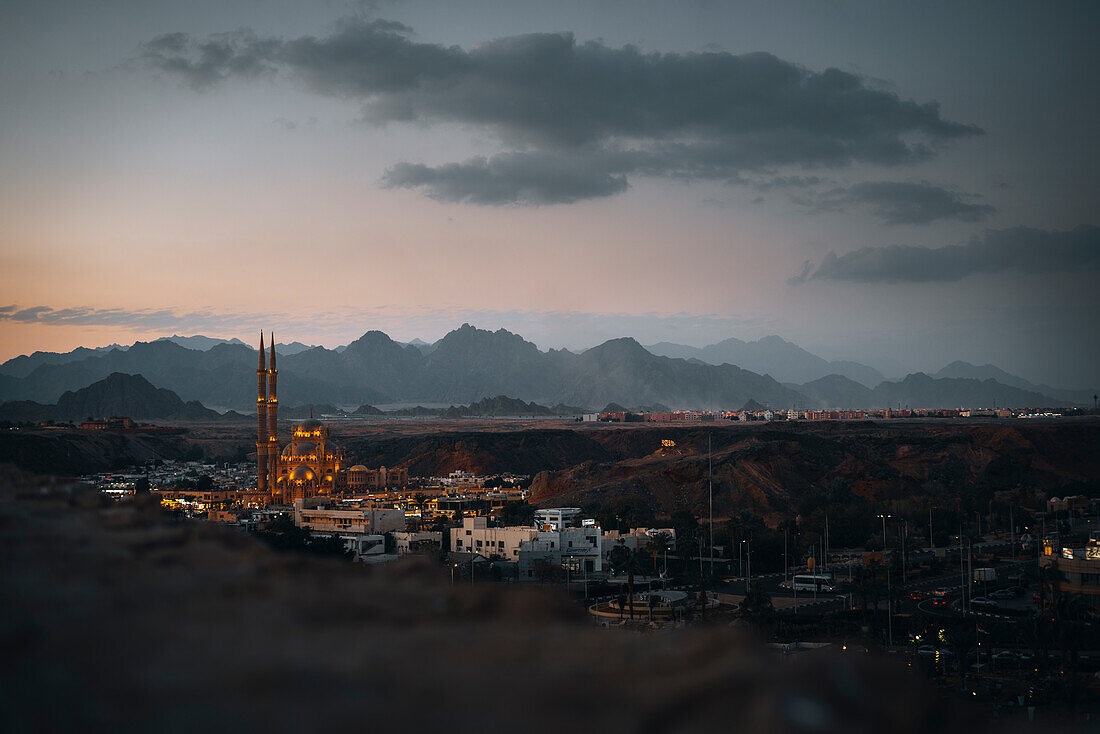 Ägypten, Sinai, Sharm El Sheikh, Al Sahaba Moschee bei Sonnenuntergang