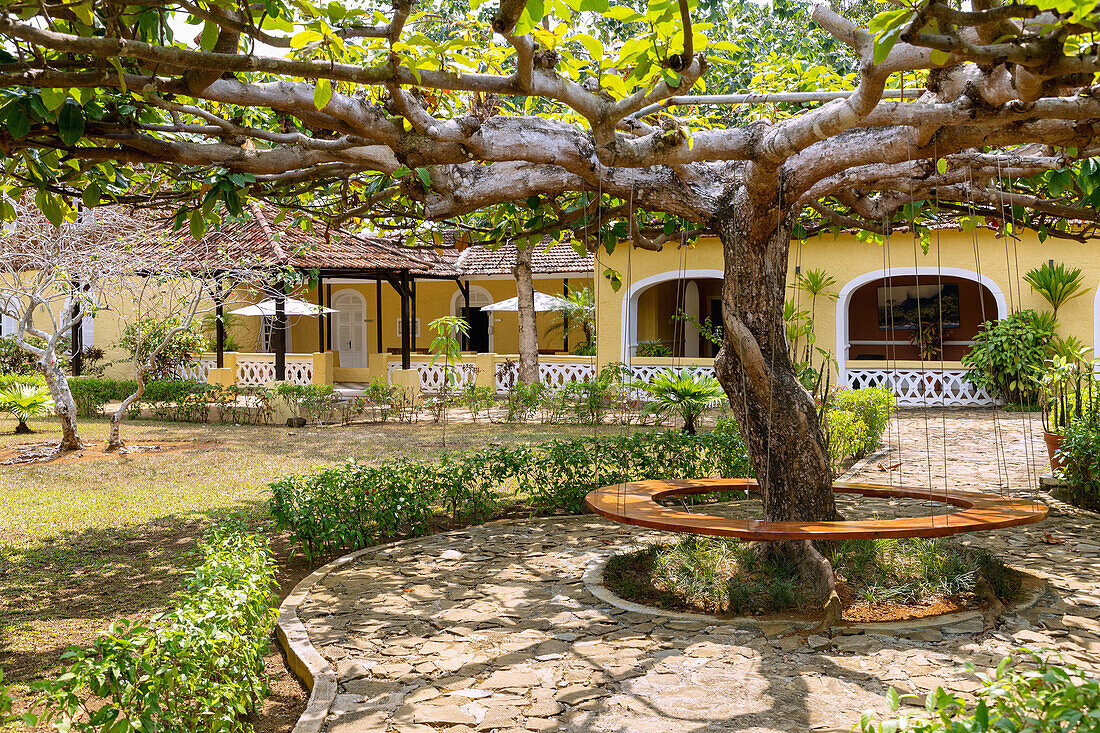 historisches Herrenhaus, Restaurant und Garten des Roça Belo Monte Hotel auf der Insel Principé in Westafrika, Sao Tomé e Príncipe