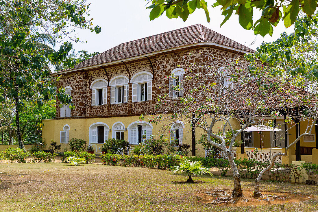 historisches Herrenhaus und Garten des Roça Belo Monte Hotel auf der Insel Principé in Westafrika, Sao Tomé e Príncipe