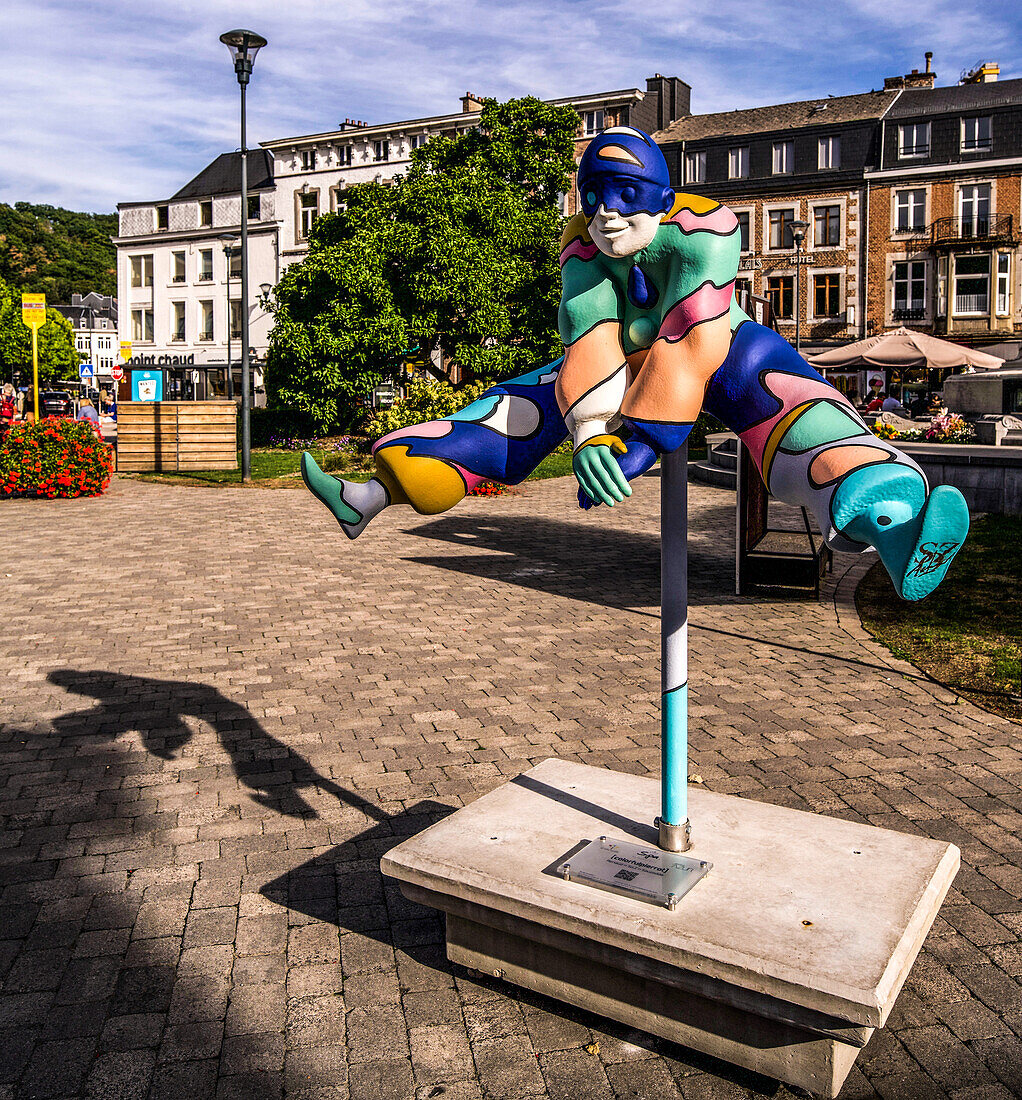 Kunstfigur Pierrot, Place du Monument in Spa, Provinz Lüttich, Wallonien, Belgien