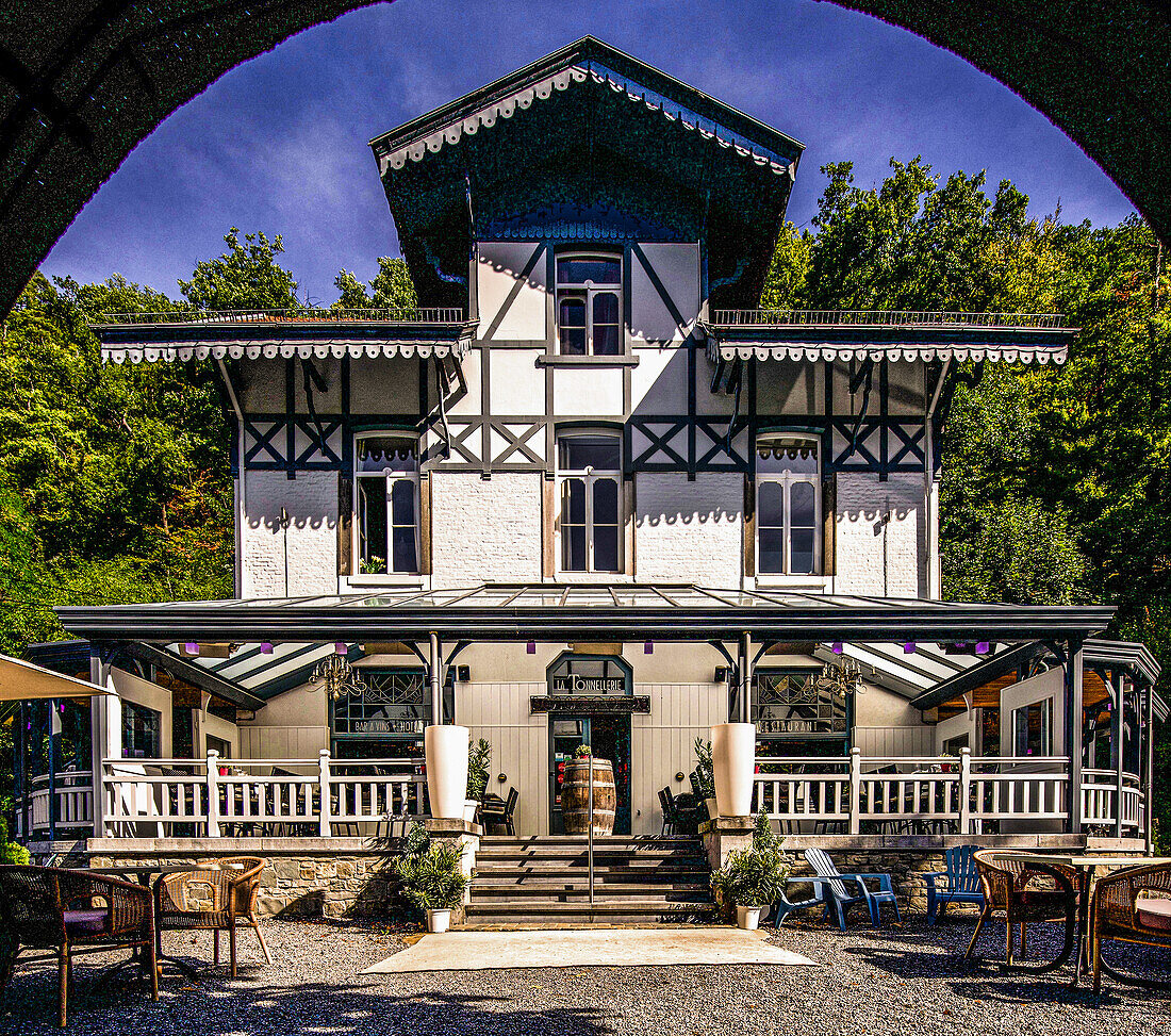 Hotel und Restaurant 'La Tonnellerie' im Parc de 'Sept Heures', Spa, Provinz Lüttich, Wallonien, Belgien