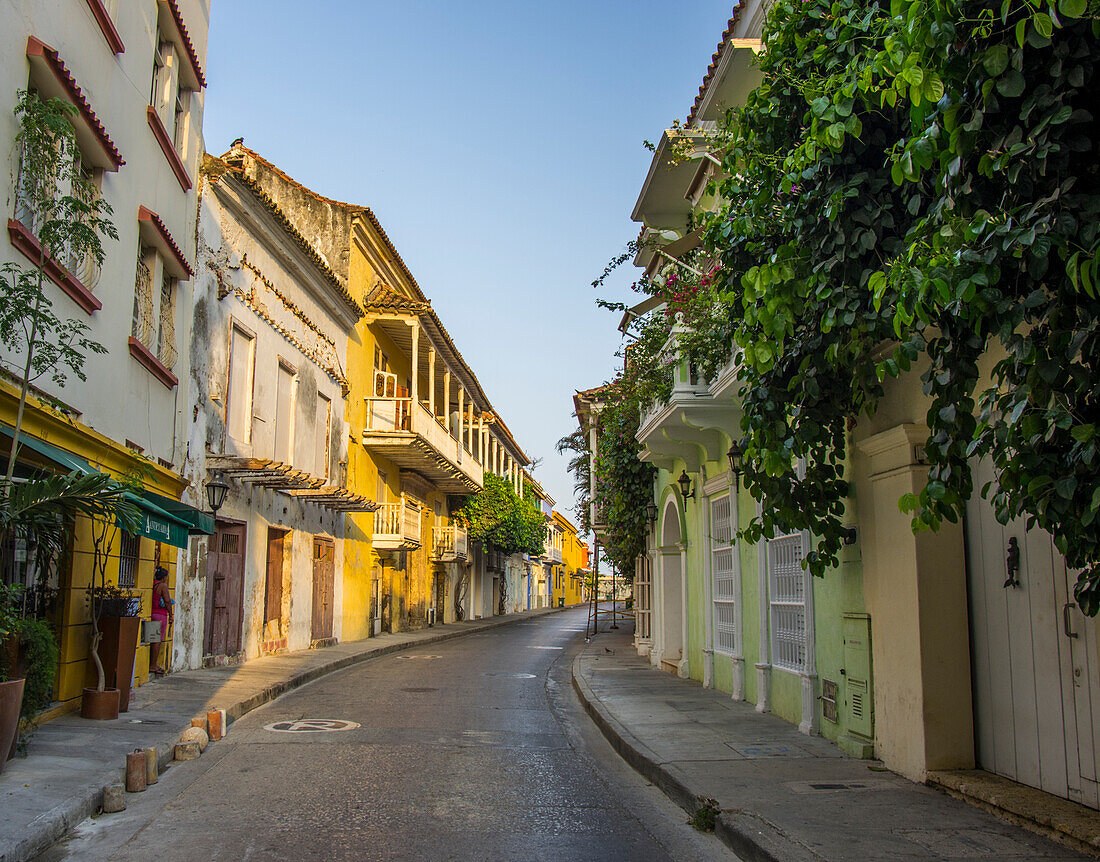 Charmante Wohnstraße im historischen Cartagena, Kolumbien.