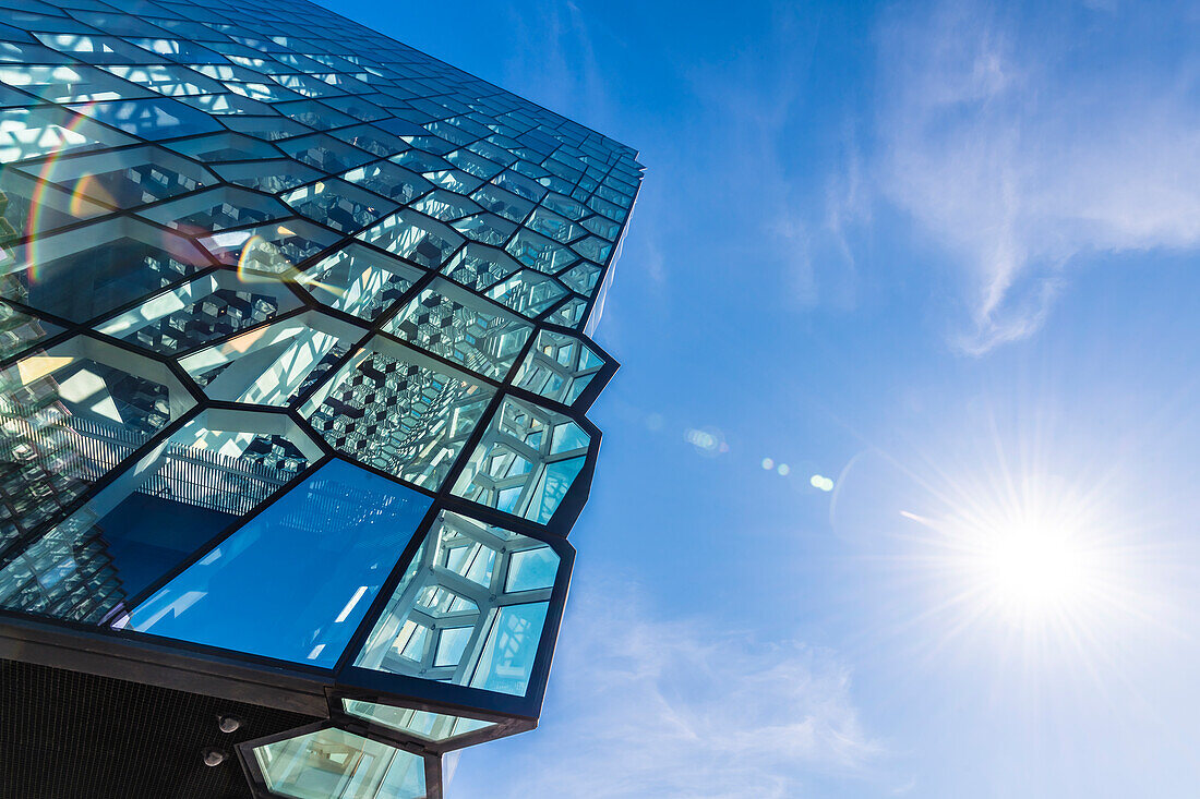 Glasfassade, Harpa Konzerthalle, Reykjavik, Island