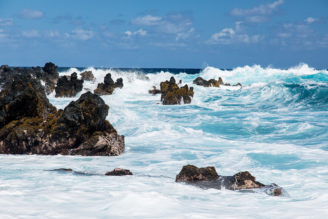 Maui, Hawaii. Waves crashing in on the Ke'anae Peninsula