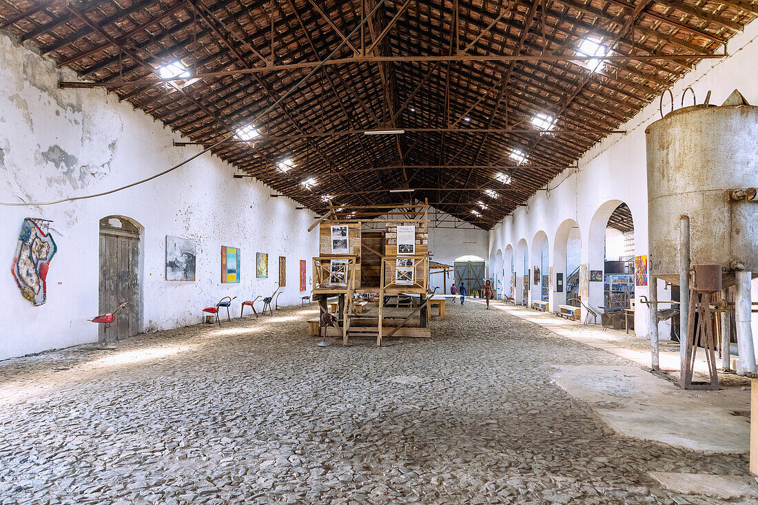 Kulturzentrum Fabrica das Artes Ambiente and Cidadania Activa in der einstigen Palmölfabrik der Roça Água-Izé auf der Insel São Tomé in Westafrika