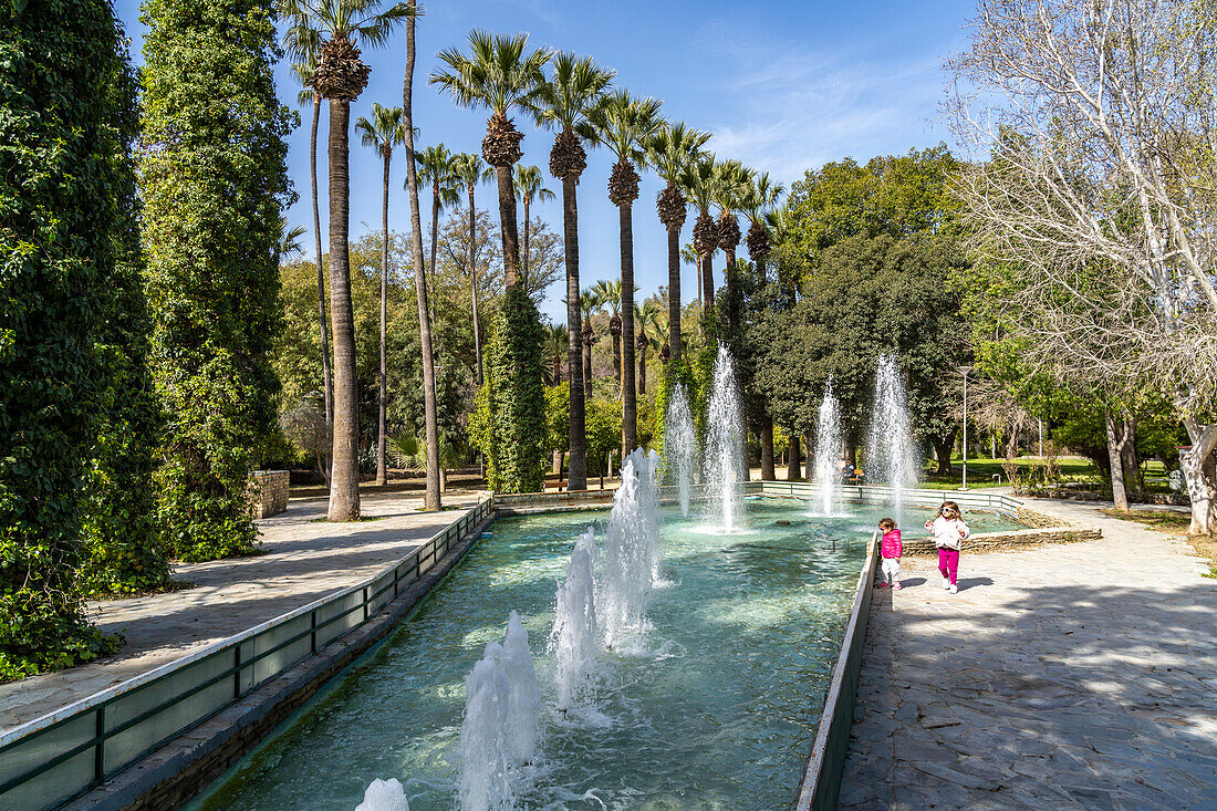 Brunnen im Stadtpark Nicosia Municipal Park, Nikosia, Zypern, Europa