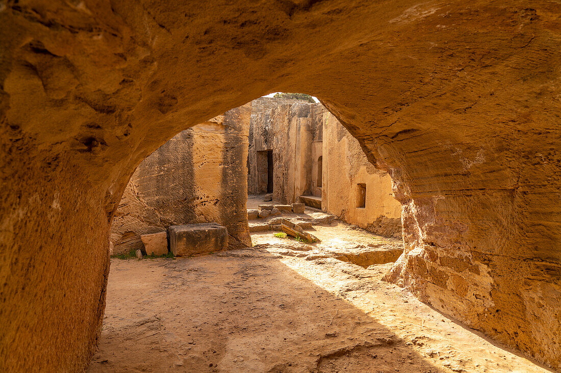Unterirdische Grabstätten der antiken Nekropole Königsgräber von Nea Paphos, Paphos, Zypern, Europa  
