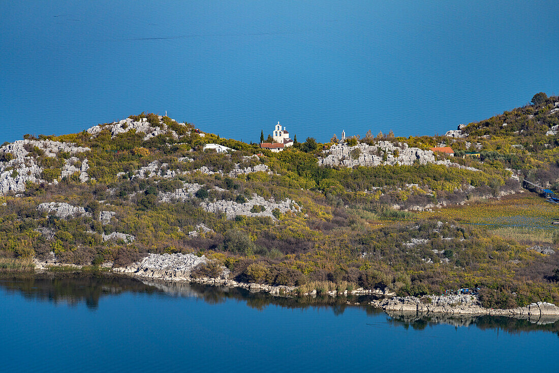 Kloster Insel Beška im Skutarisee beim Dorf Donji Murici, Montenegro, Europa  