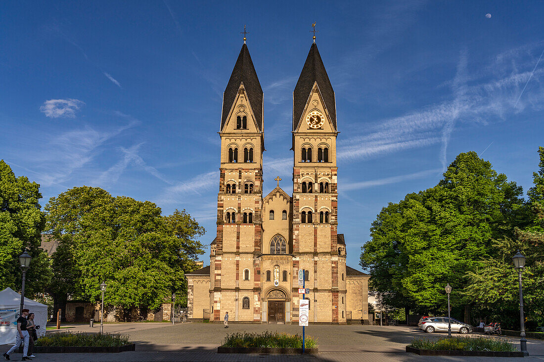 Die Basilika St. Kastor oder Kastorkirche in Koblenz, Rheinland-Pfalz, Deutschland