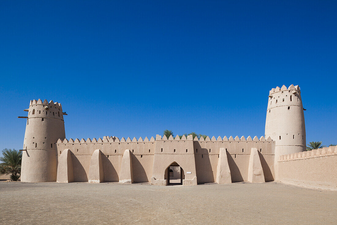 UAE, Al Ain. Al Jahili Fort, built in 1890