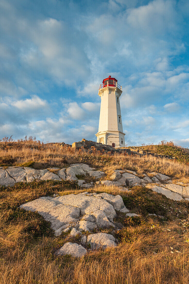 Canada, Nova Scotia, Louisbourg, Louisbourg Lighthouse, dusk