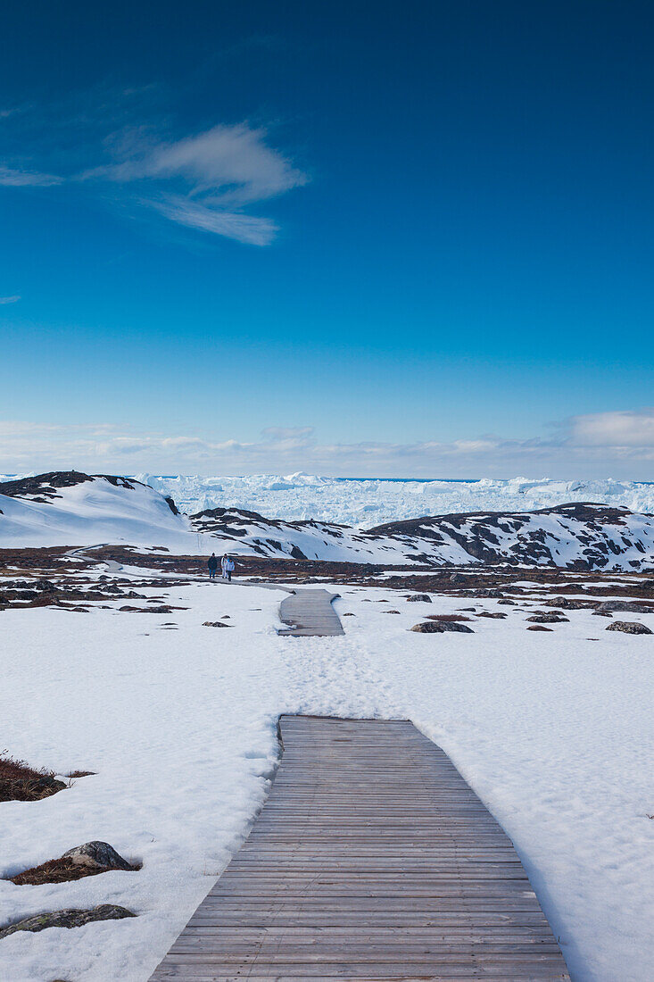 Greenland, Disko Bay, Ilulissat, Sermermiut Ruins hike, hiking walkway