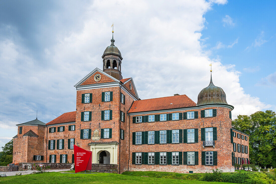 View of Eutin Castle, baroque palace complex, Eutin, Holstein Switzerland, Ostholstein, Schleswig-Holstein, Germany