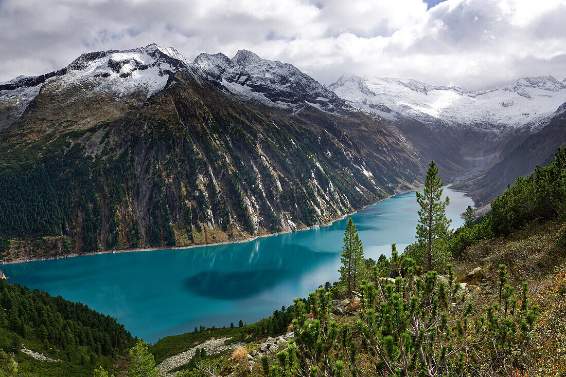 Der Schlegeisstausee auf dem Weg zur Olpererhütte, Zillertaler Alpen, Tirol, Österreich.